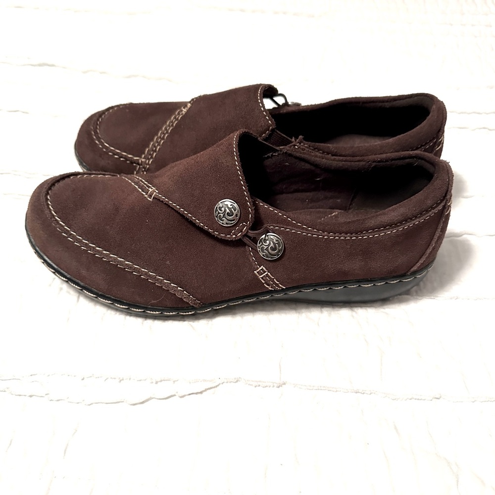 Women’s Clarks Ashland Lane Q Slip On Loafers Dark Tan Suede Size 7.5